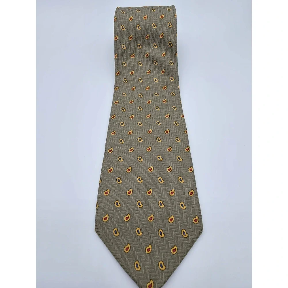 VTG Brooks Brothers Makers Olive Men's Tie  Geometric 100% Silk 59